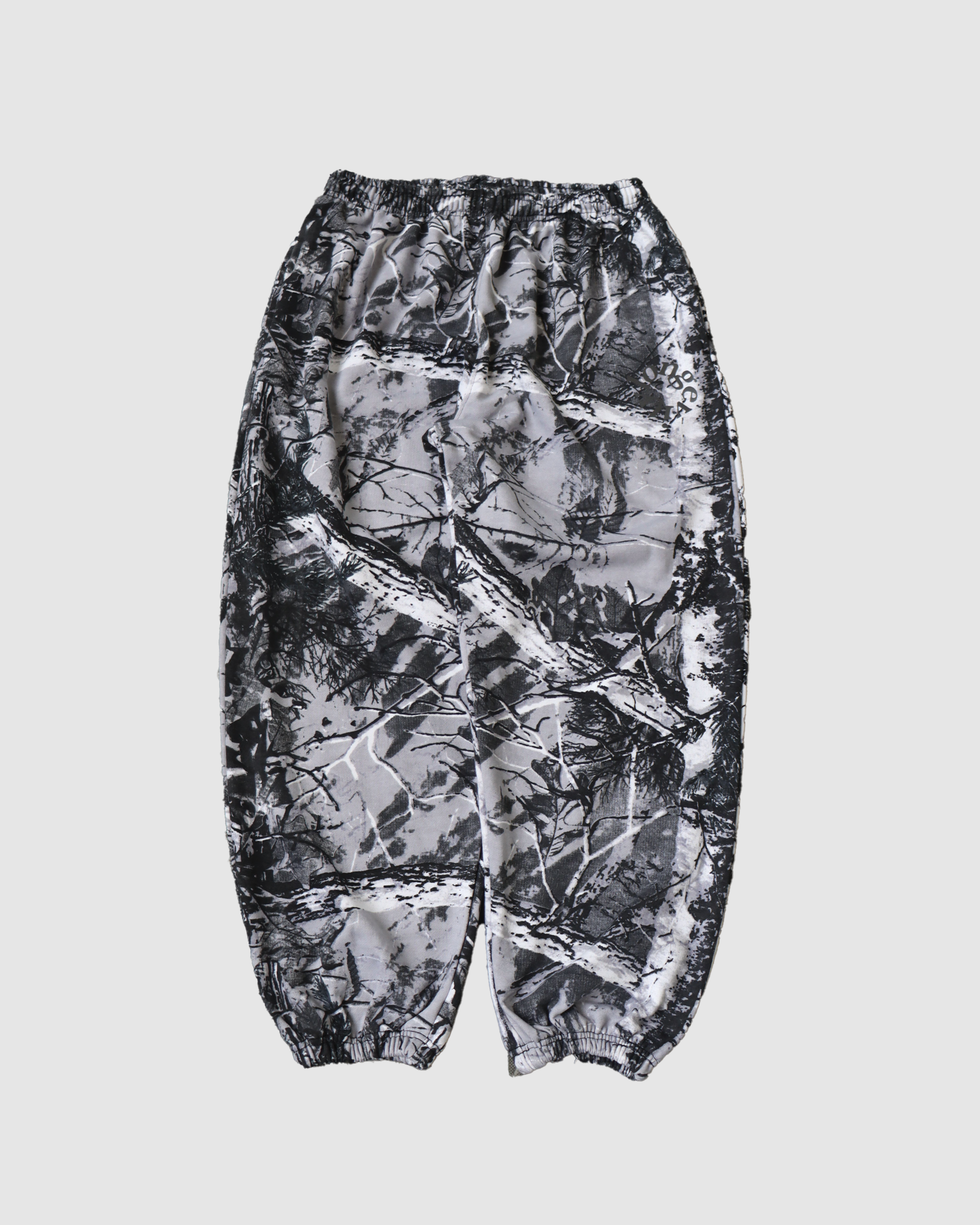 snow camo_cuffed bottom baggy sweats (white)